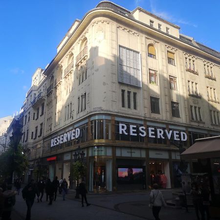 Central Apartman Boedapest Buitenkant foto