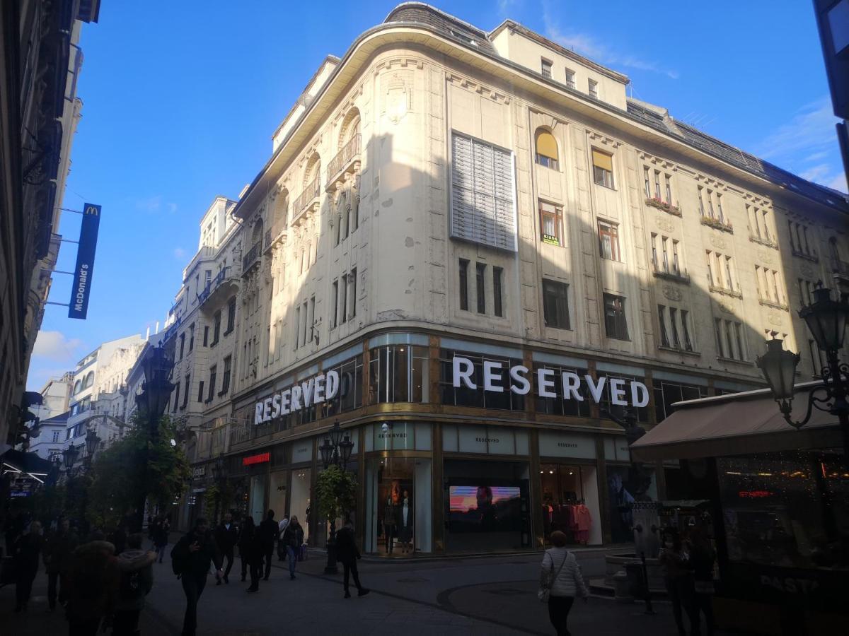 Central Apartman Boedapest Buitenkant foto